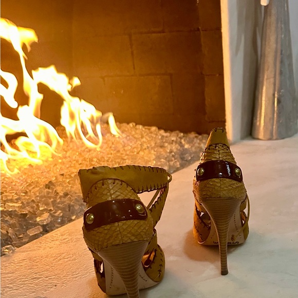 BOUTIQUE 9 BTROSILIE LEATHER SNAKE TIE  High Heels Sz 7.5. - Picture 2 of 8